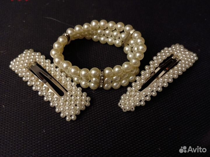 Браслет и две заколки