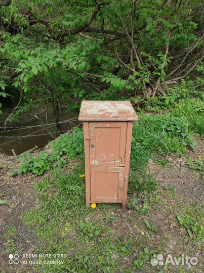 Старинные тумбочки