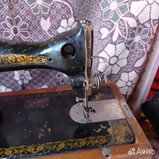 Швейная машина Подольск ручная