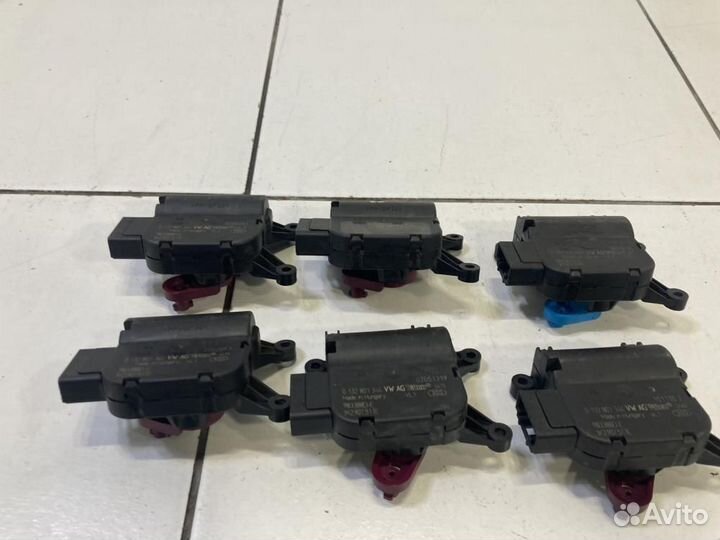 Сервопривод заслонок печки Volkswagen Tiguan 5N1 2