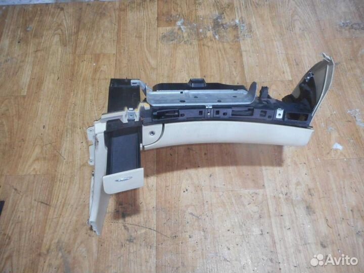 Бардачок Mercedes-Benz E-класс W211/S211 (2002—20