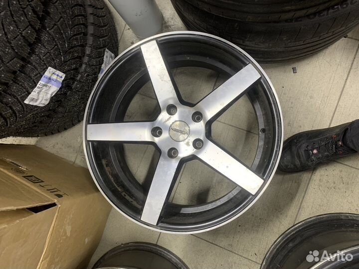 Диски R20 разноширокие VAG