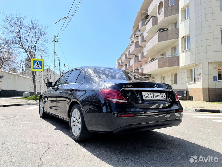 Аренда авто в Новороссийске Mercedes-Benz E class