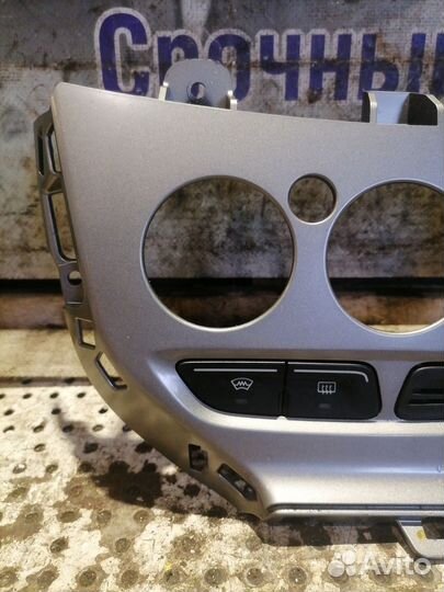 Рамка магнитолы Ford Focus