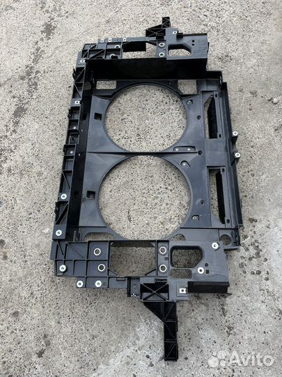 Рамка радиатора Infiniti Ex37 2010