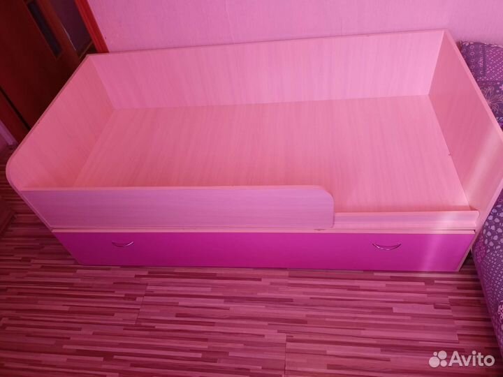 Детская кровать выдвижная двухместная