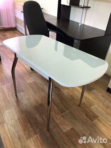 Кухонный стол