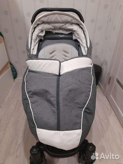 Коляска прогулочная