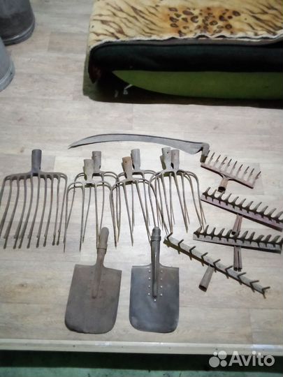 Топор старинный