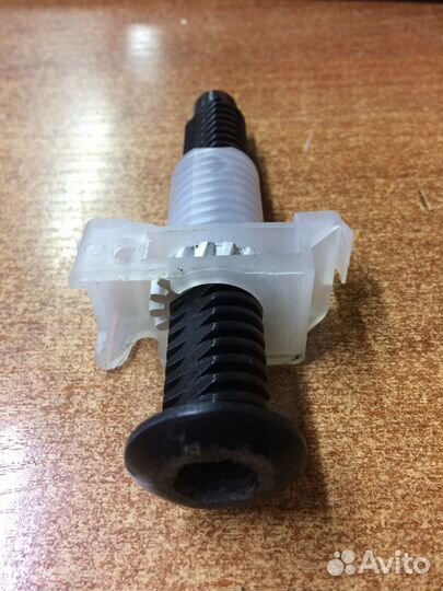 Ножка задняя в сборе для пмм Electrolux ESL45010