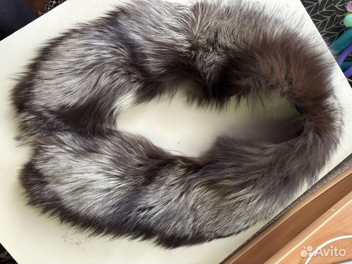 Меховой воротник чернобурка