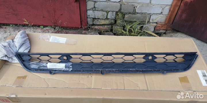 5QF825901B решетка VW Tiguan 2