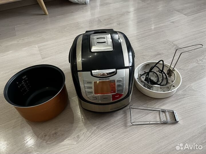 Мультиварка «redmond»