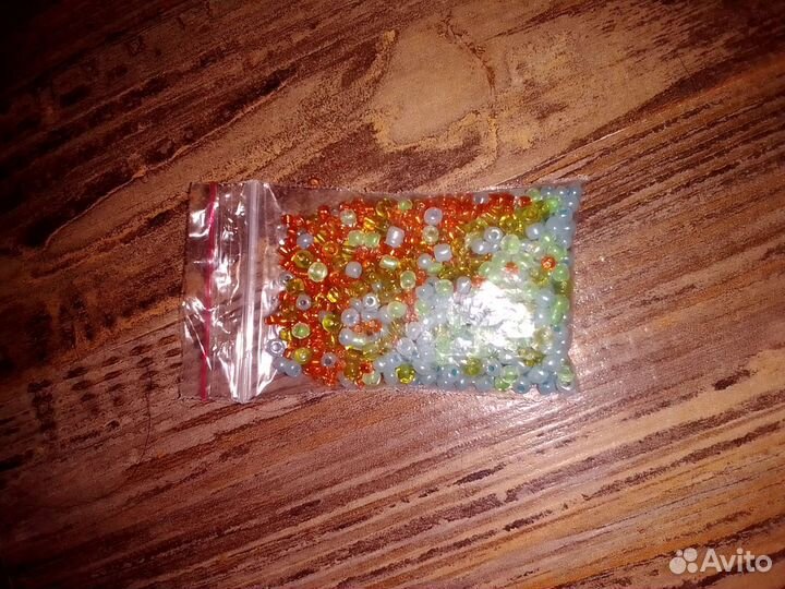 Бисер мелкий