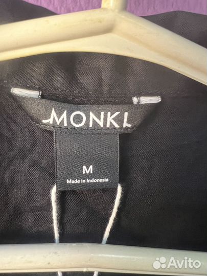 Monki Блузка на пуговицах с пиджачным воротом M