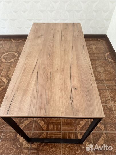 Стол в стиле лофт