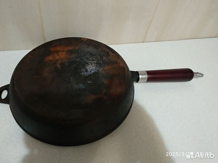Чугунная сковорода биол бу