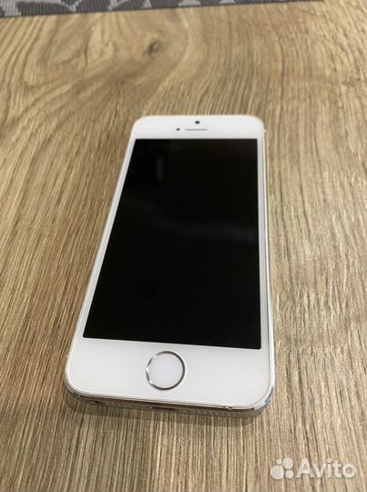iPhone 5S, 16 ГБ