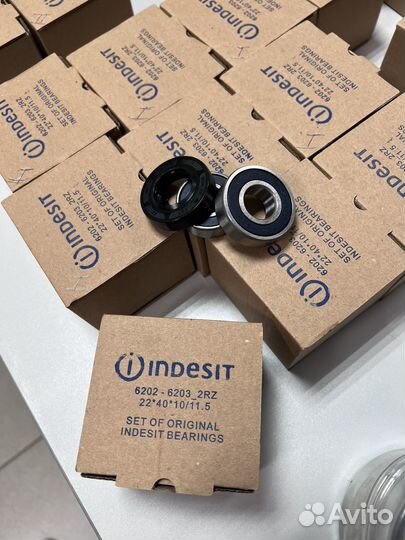 Комплект подшипников+сальник indesit