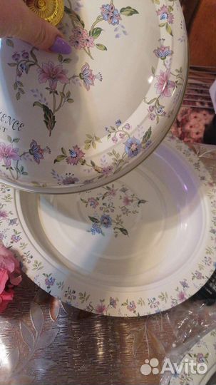 Блюдо с крышкой