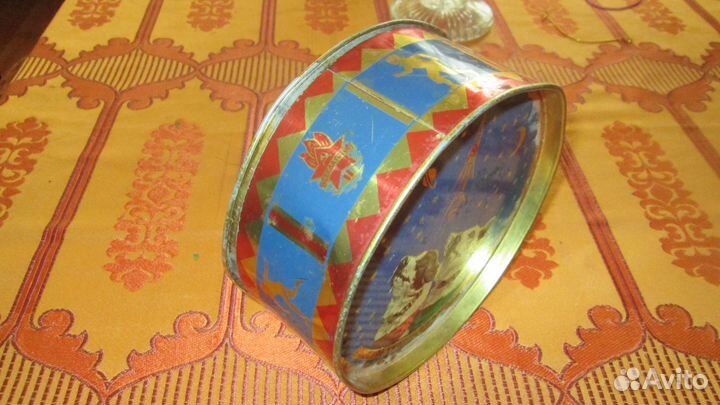 Жестяная банка Новогодний подарок 1961 год, Белка