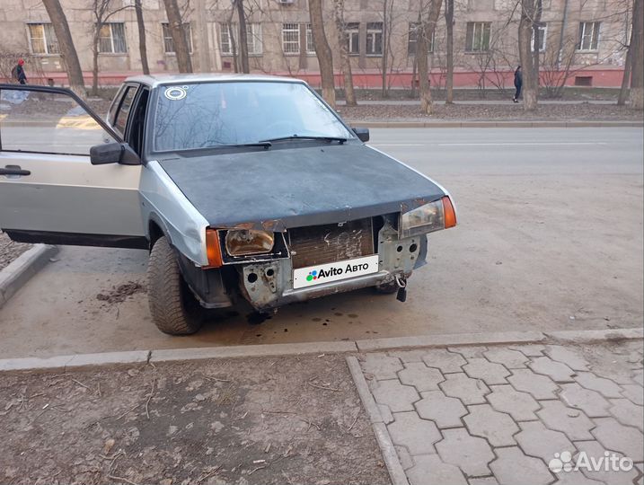 ВАЗ 2109 1.5 МТ, 2001, битый, 300 000 км