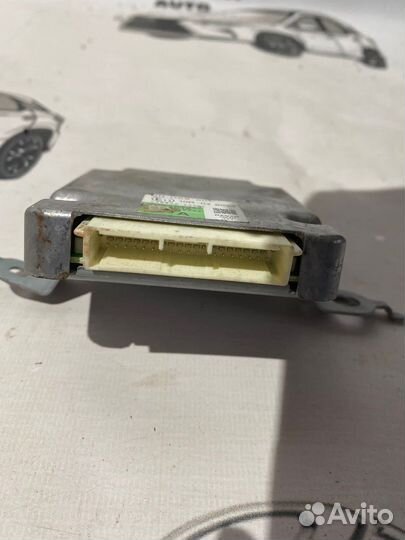 Блок управления Lexus Rx4