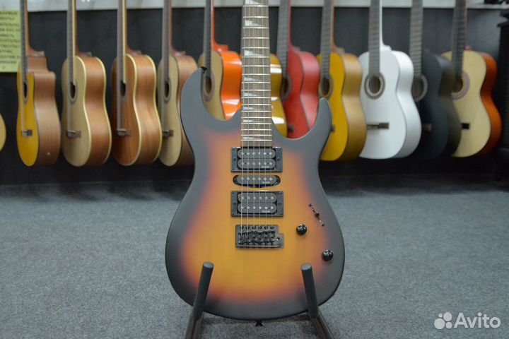 Электрогитара суперстрат