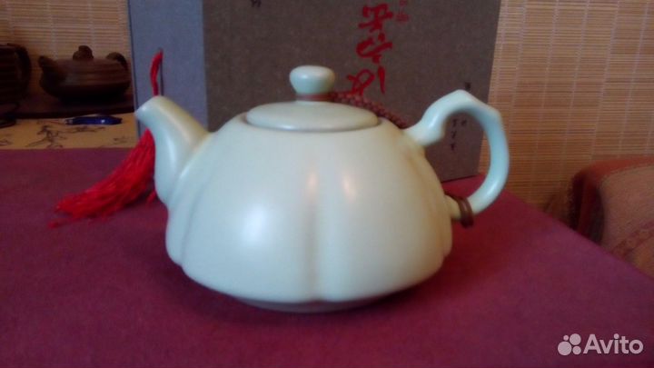 Заварочный чайник из селадона