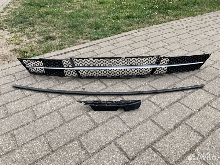Решетка бампера бмв Е60