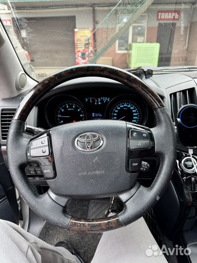Руль на land cruiser 200 в отличном состоянии