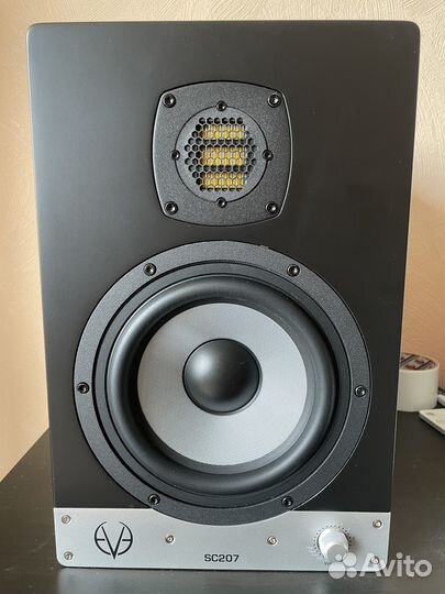 Студийный монитор Eve Audio SC 207 (новый)