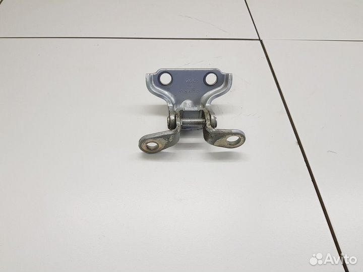 Петля двери задняя правая верхняя (Geely Coolray)