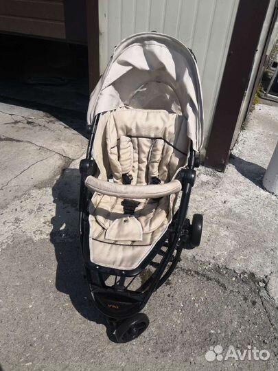 Прогулочная коляскарцншр