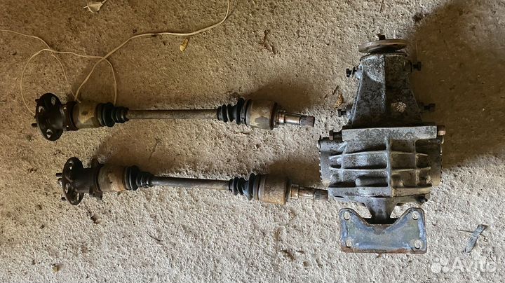 Редуктор с полуосями Ford Scorpio