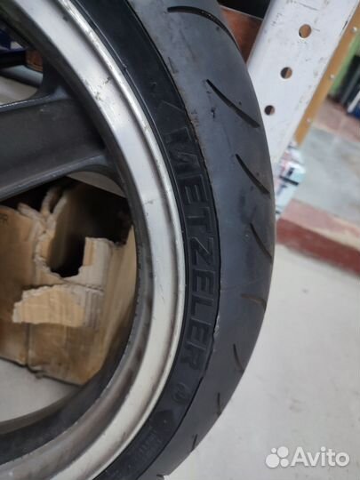 Продам переднее новое колесо Zzr1100-2