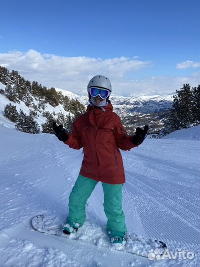 Сноубордический комбинезон женский