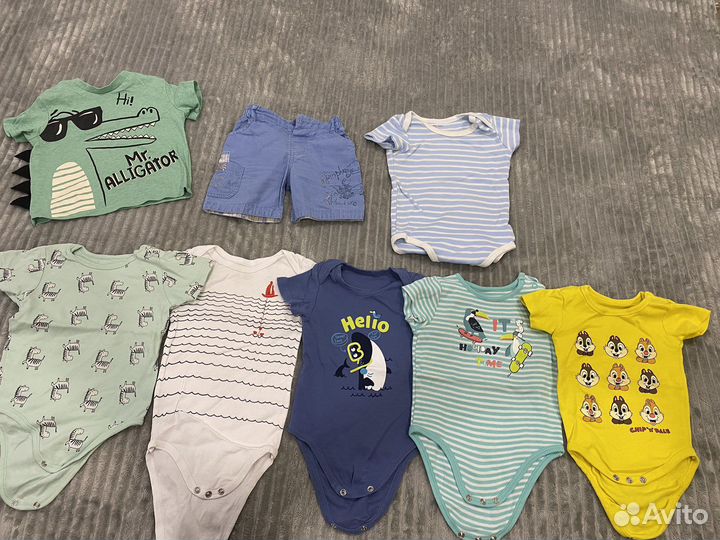 Манеж, огромное количество одежды,игровой коврик