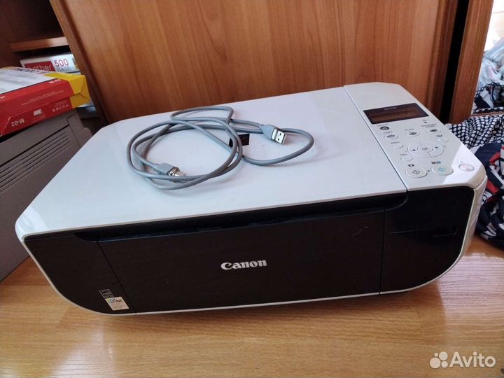 Принтер сканер копир цветной Canon mp220