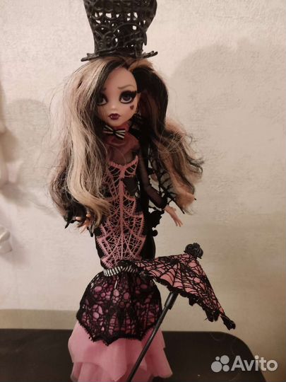 Коллекционная Дракулаура