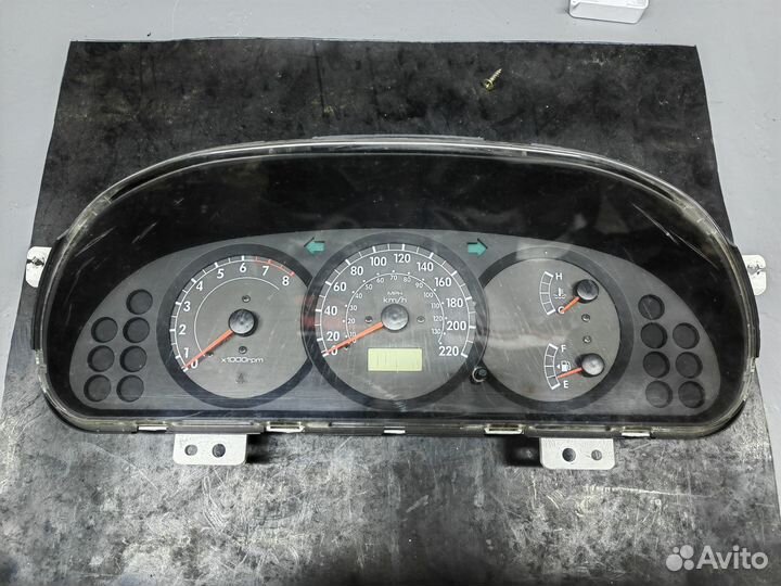 Панель приборов Kia Spectra