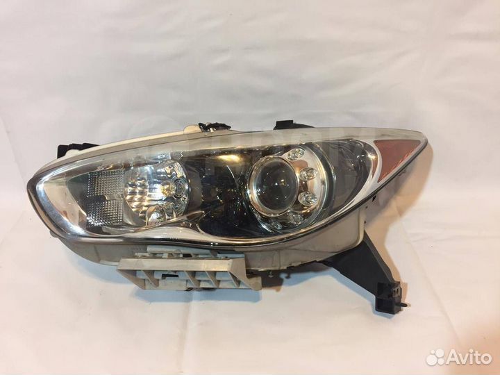 Фара левая ксенон на Infiniti Jx35 QX60 L50