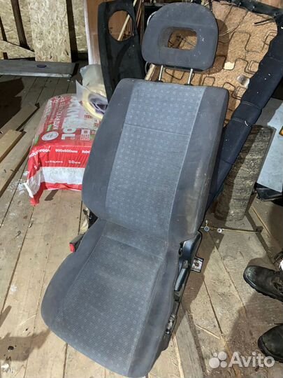 Передние сиденья