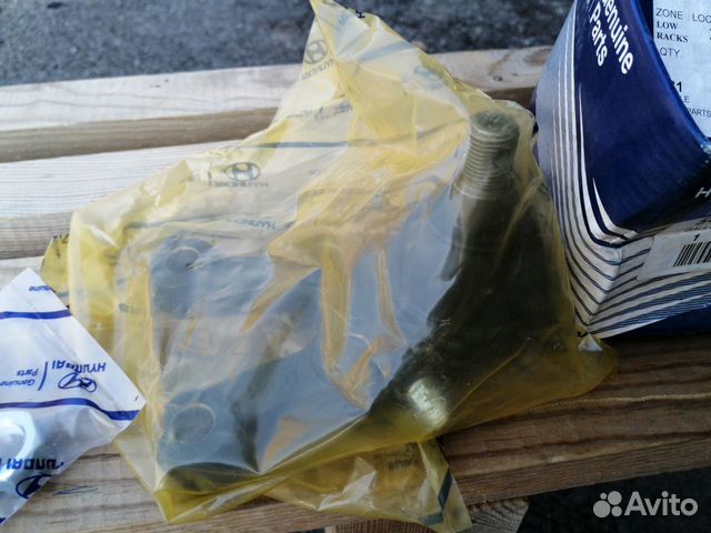 Шаровая опора нижняя правая Н-1, Старекс. Новая