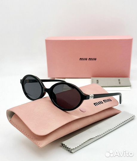 Солнцезащитные очки miu miu