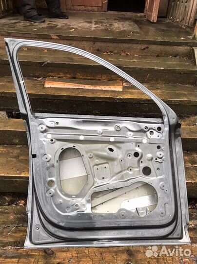 Дверь левая Audi Q7