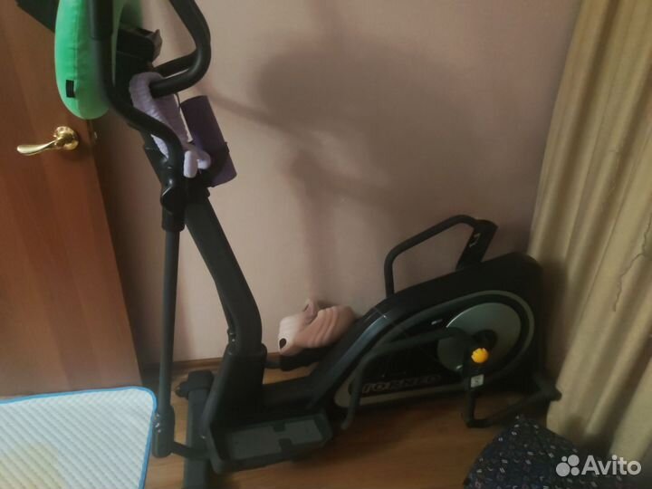 Эллиптический тренажер
