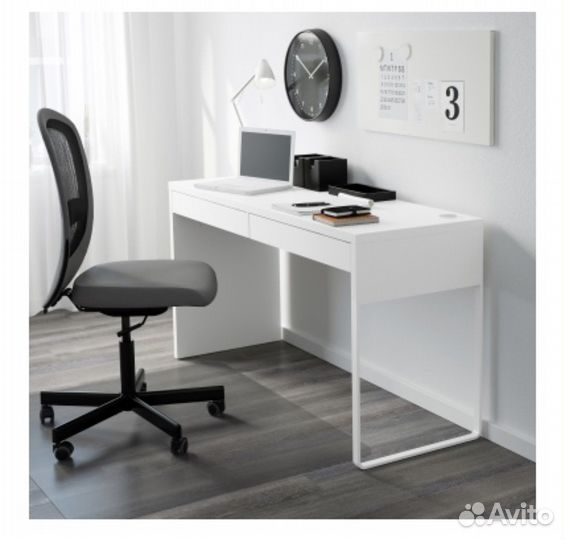 Письменный стол IKEA микке