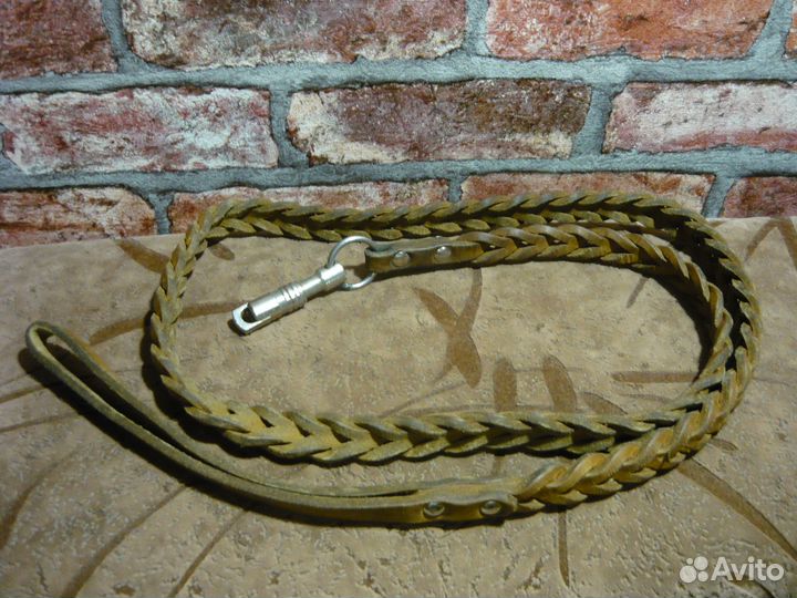 Короткие поводки.Компрессор для аквариума