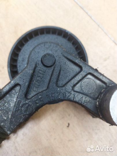 Натяжной ролик приводного ремня Opel Corsa C